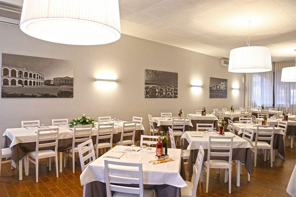 ורונה Hotel Gelmini מראה חיצוני תמונה