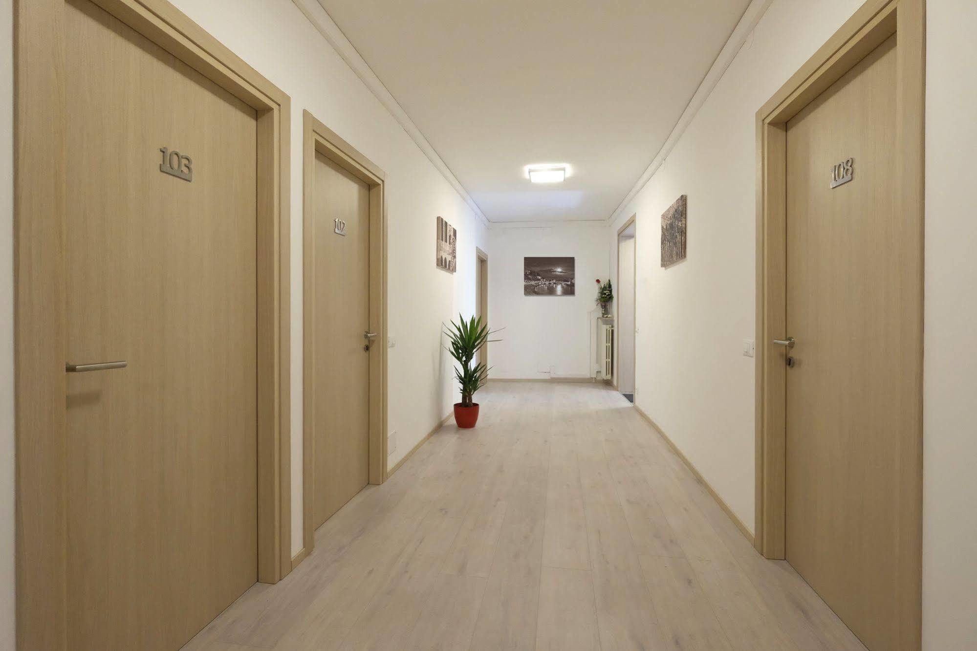 ורונה Hotel Gelmini מראה חיצוני תמונה